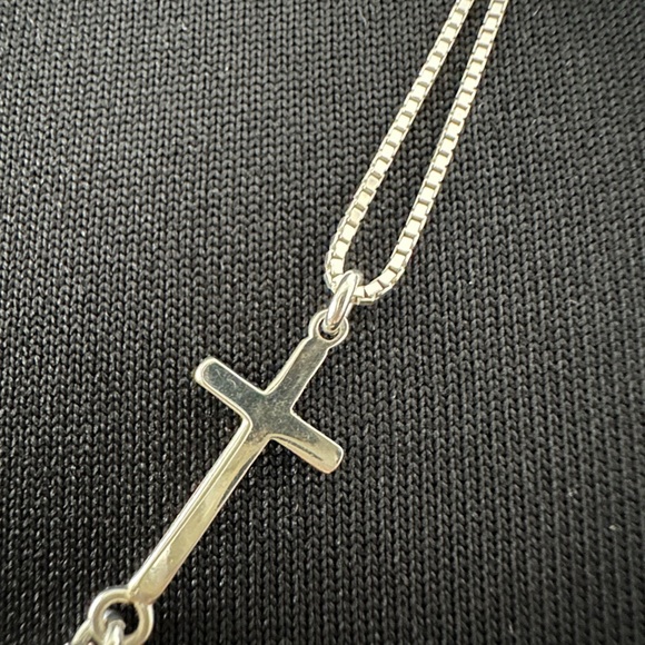 ✝️💫Sterling silver rosary necklace! So pretty! - Picture 5 of 7